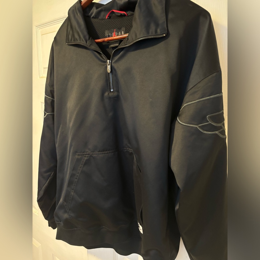 Vintage Nike Air Jordan Satin Wings pullover jacket. AO0406-010
